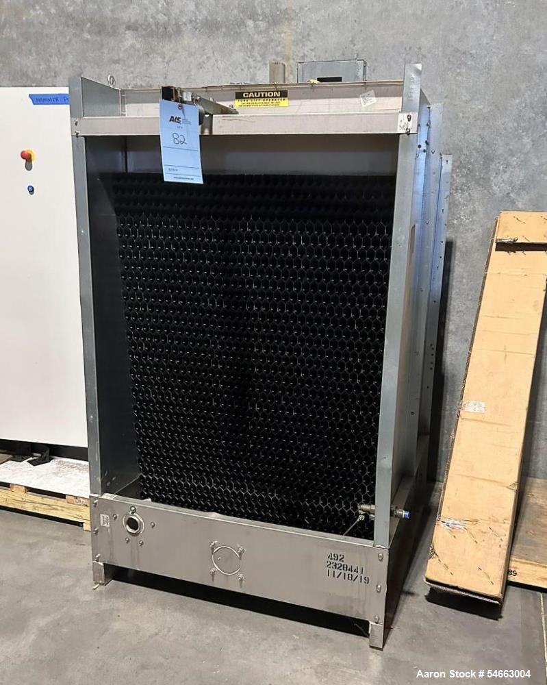 https://ww2.aaronequipment.com/Images/ItemImages/Cooling-Towers/Cooling-Towers/AQ492G1BAF_54663004_aa.jpg