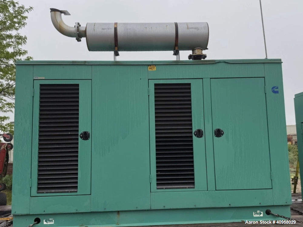 https://ww2.aaronequipment.com/Images/ItemImages/Generators/Diesel-Fuel-and-Natural-Gas-Fuel/Onan-250GEBC_40958029_aa.png