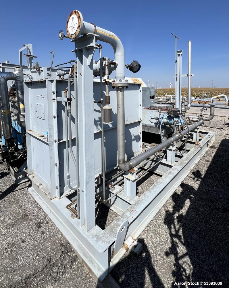 https://ww2.aaronequipment.com/Images/ItemImages/Heat-Exchangers/Air-Cooled/XChanger-AA-1750_53393009_aa.jpg