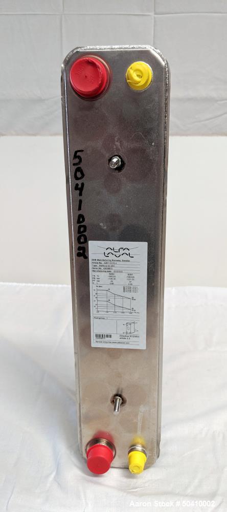 https://ww2.aaronequipment.com/Images/ItemImages/Heat-Exchangers/Plate-Type/Alfa-Laval-52-20H_50410002_aa.jpg