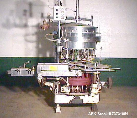 https://ww2.aaronequipment.com/Images/ItemImages/Packaging-Equipment/Fillers-Liquid-Gravity-Pressure-Overflow/Horix-HBSG21-DA_73731051_aa.jpg