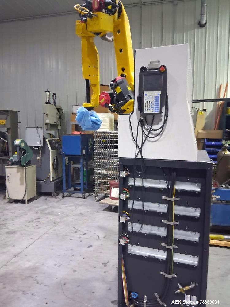https://ww2.aaronequipment.com/Images/ItemImages/Packaging-Equipment/Robots/DC-2_73689001_aa.jpg