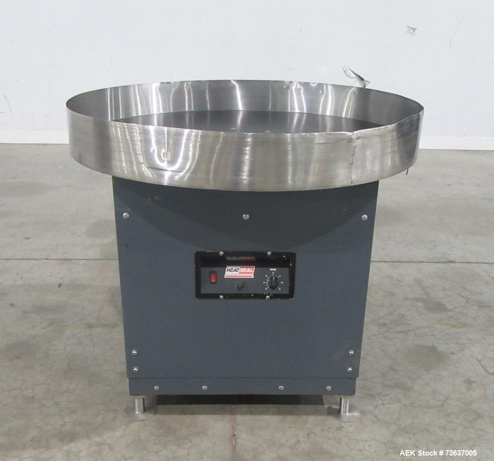 https://ww2.aaronequipment.com/Images/ItemImages/Packaging-Equipment/Unscramblers-Accumulation-Tables/Heat-Seal-AT36_73637005_aa.jpg
