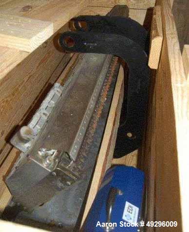 https://ww2.aaronequipment.com/Images/ItemImages/Plastics-Equipment/Dies-Sheet-Dies/EDI-AF6R-HM100_49296009_aa.jpg
