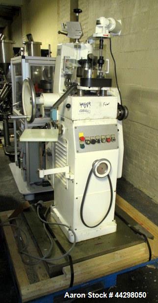 https://ww2.aaronequipment.com/Images/ItemImages/Presses/Tablet-Rotary/Korsch-PH-106-DMS_44298050_aa.jpg