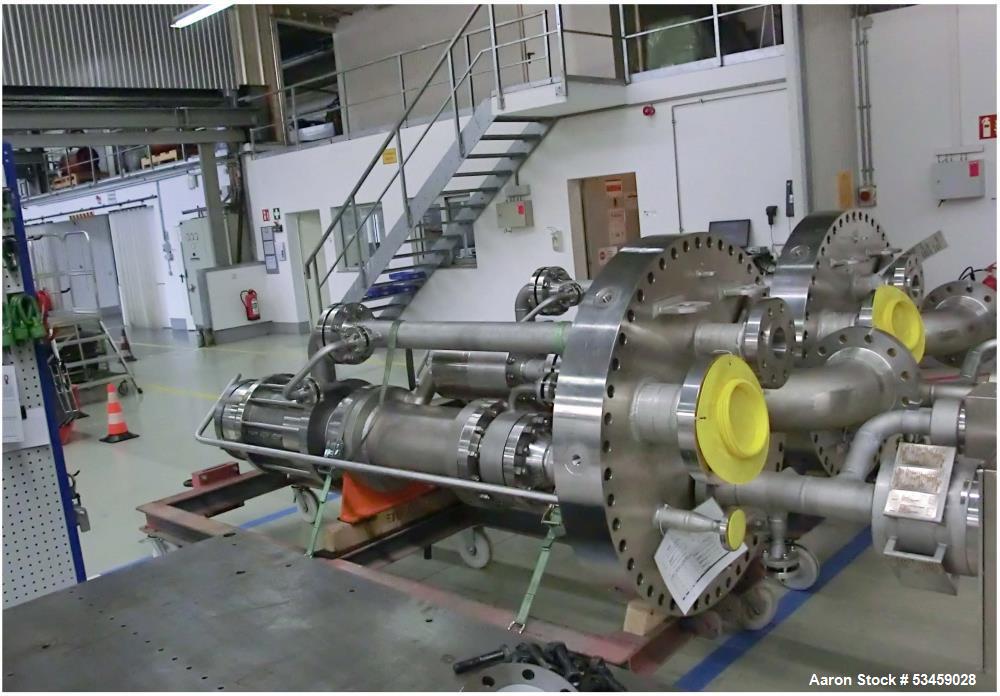 https://ww2.aaronequipment.com/Images/ItemImages/Pumps/Stainless-Centrifugal/TCAMF-and-CNPFV-100-280_53459028_aa.jpg