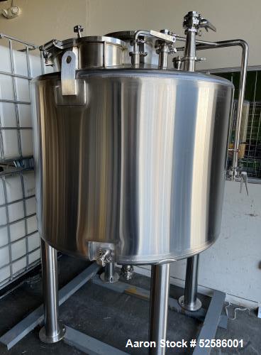 https://ww2.aaronequipment.com/Images/ItemImages/Reactors/Stainless-Steel-0-499-Gallon/52586001_aa.jpeg