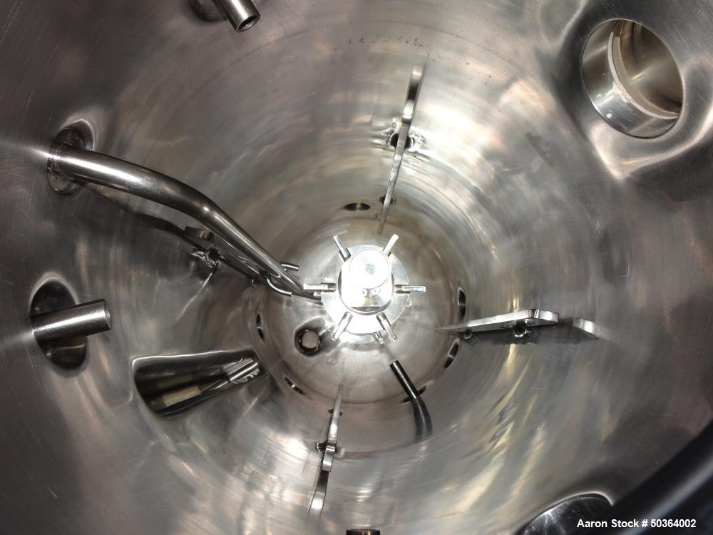 https://ww2.aaronequipment.com/Images/ItemImages/Reactors/Stainless-Steel-0-499-Gallon/Precision-Stainless-30-Liter_50364002_aj.jpg