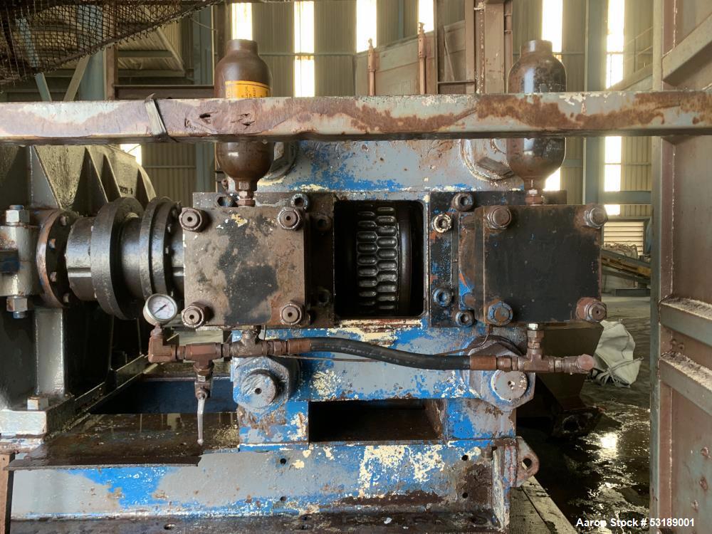 https://ww2.aaronequipment.com/Images/ItemImages/Roll-Compactors/Roll-Compactors/Komarek-Greaves-MS-150_53189001_ai.jpeg