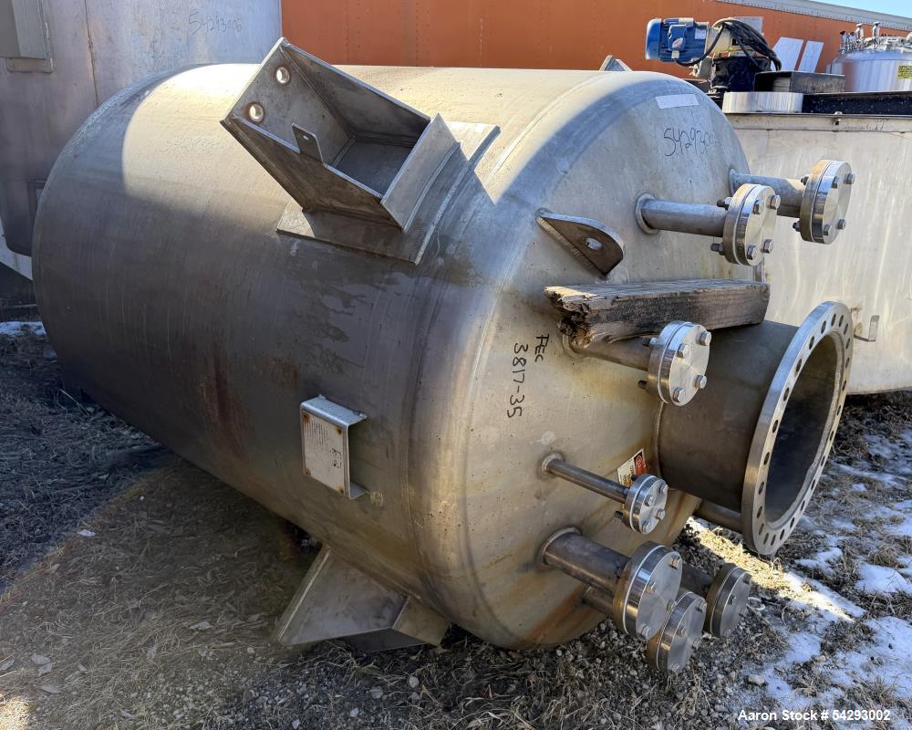 https://ww2.aaronequipment.com/Images/ItemImages/Tanks/Alloy/Perry-Products_54293002_aa.jpg