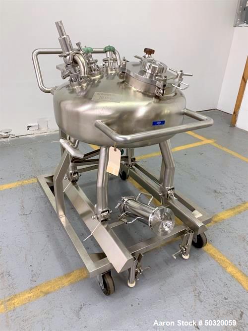 https://ww2.aaronequipment.com/Images/ItemImages/Tanks/Stainless-0-499-Gal/50320059_aa.jpg