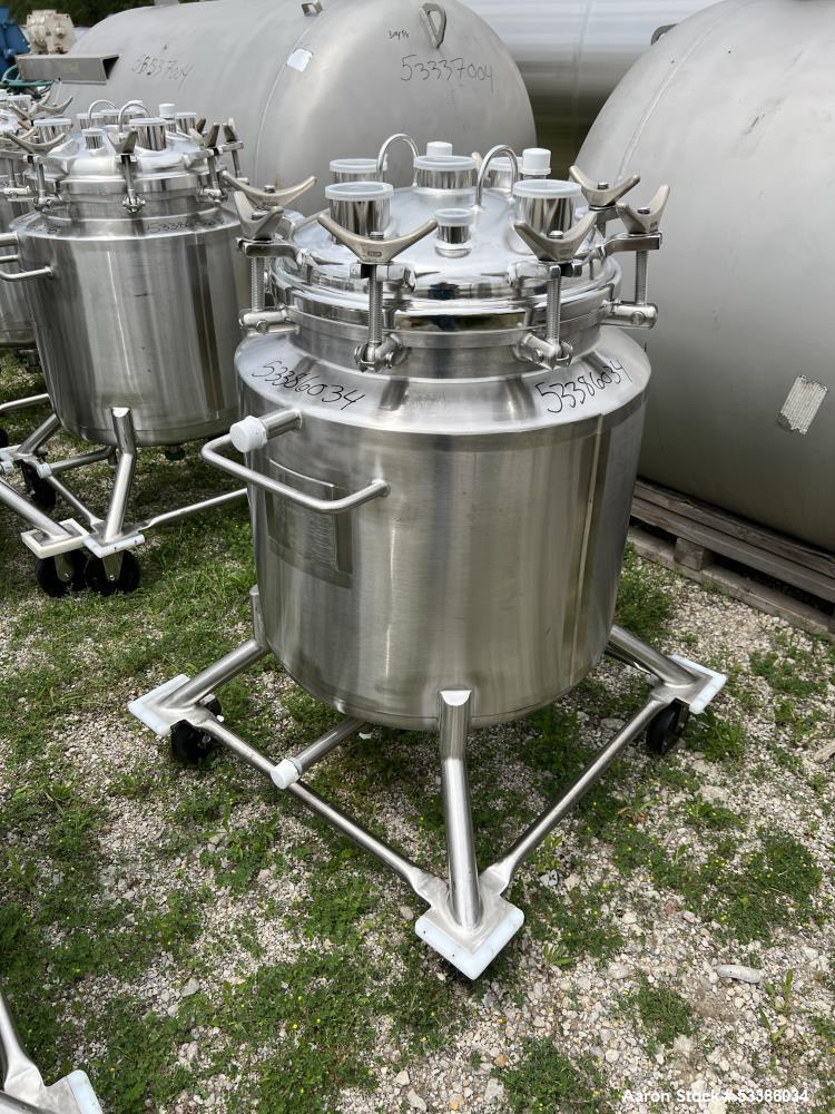 https://ww2.aaronequipment.com/Images/ItemImages/Tanks/Stainless-0-499-Gal/53386034_aa.jpg