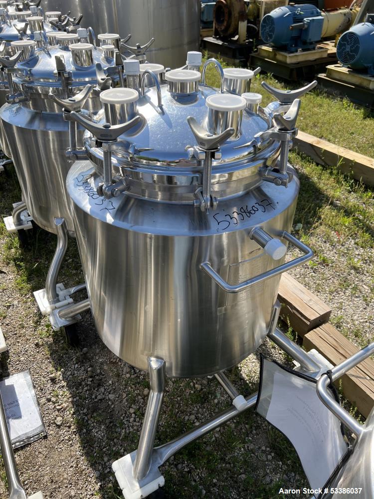 https://ww2.aaronequipment.com/Images/ItemImages/Tanks/Stainless-0-499-Gal/53386037_aa.jpg