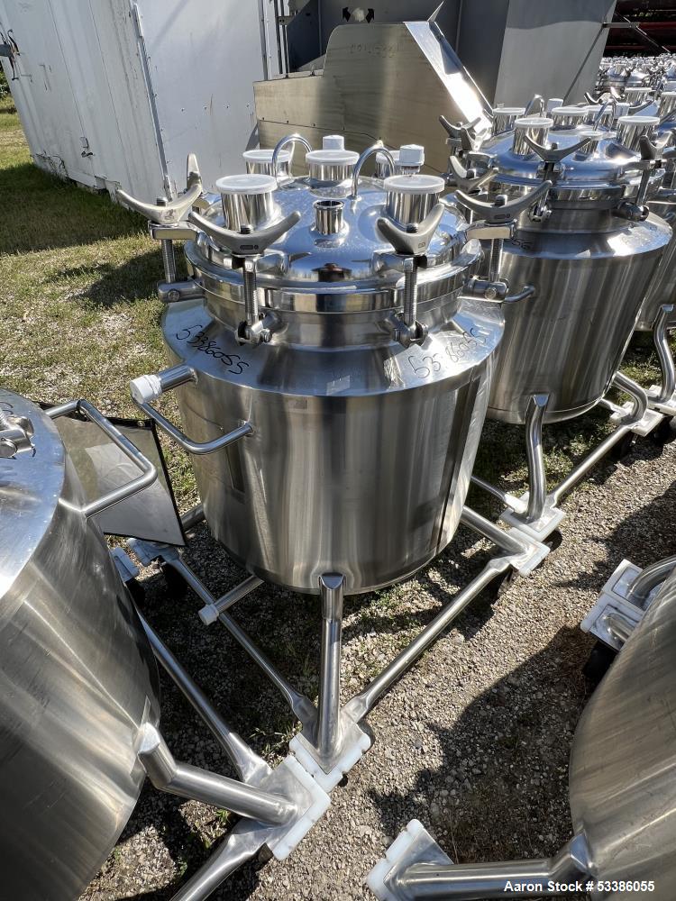 https://ww2.aaronequipment.com/Images/ItemImages/Tanks/Stainless-0-499-Gal/53386055_aa.jpg