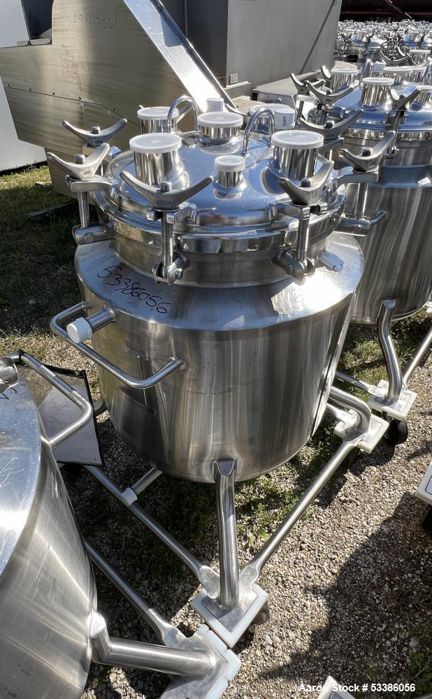 https://ww2.aaronequipment.com/Images/ItemImages/Tanks/Stainless-0-499-Gal/53386056_aa.jpg