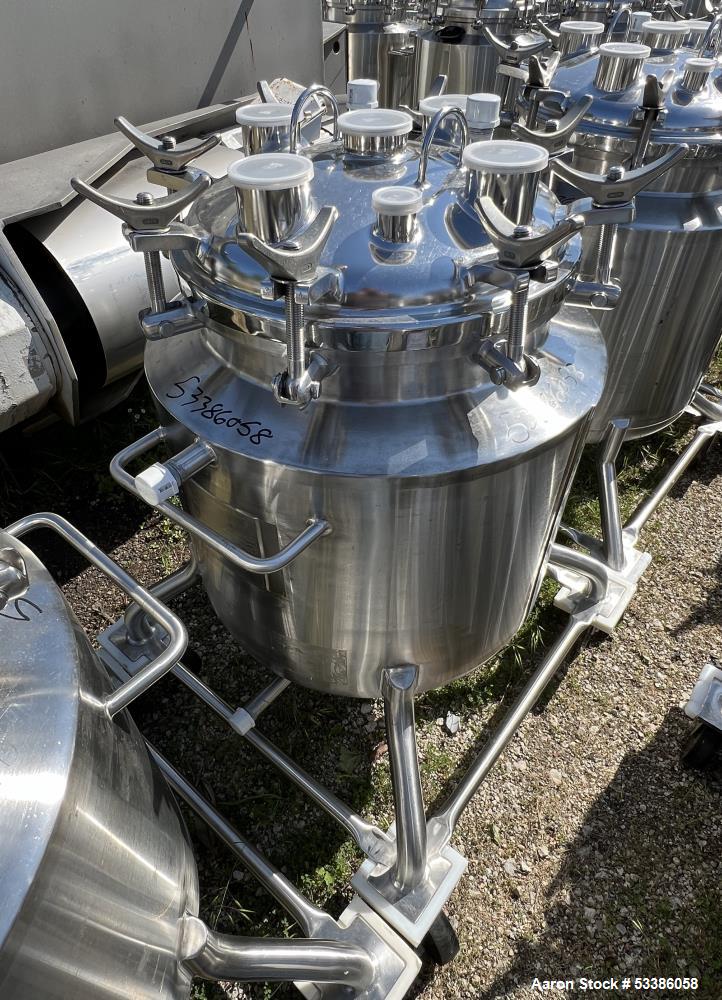 https://ww2.aaronequipment.com/Images/ItemImages/Tanks/Stainless-0-499-Gal/53386058_aa.jpg
