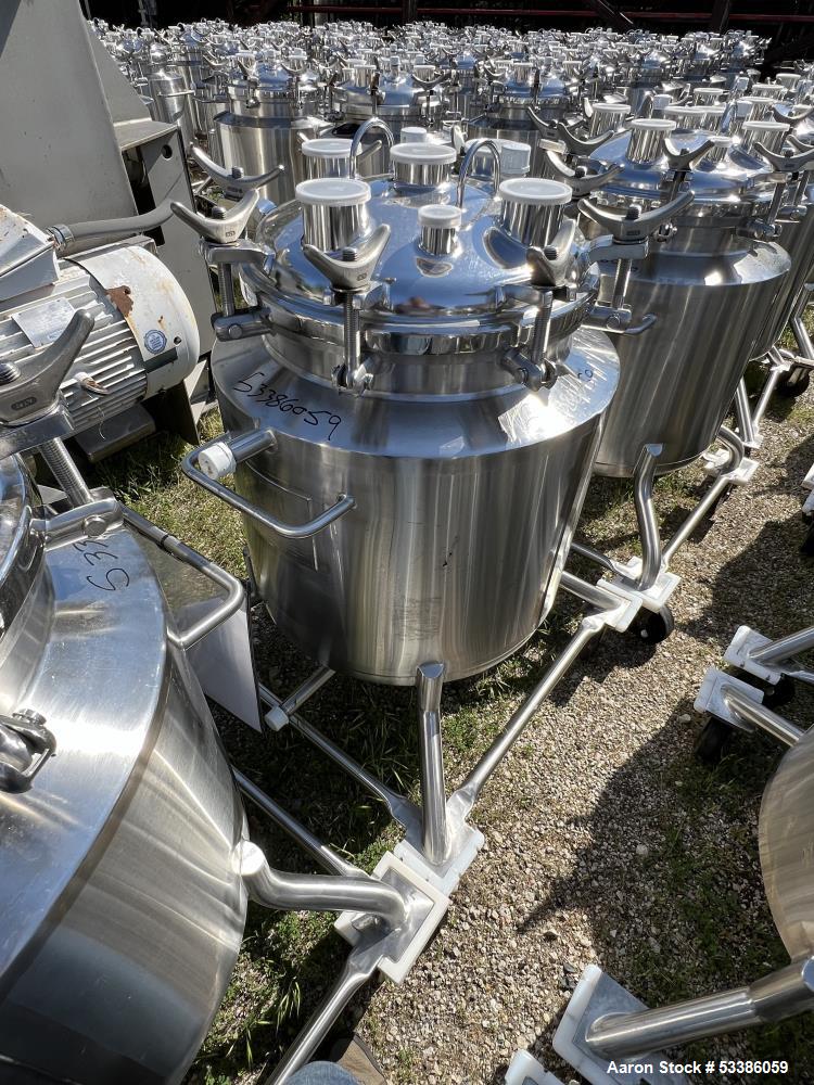 https://ww2.aaronequipment.com/Images/ItemImages/Tanks/Stainless-0-499-Gal/53386059_aa.jpg