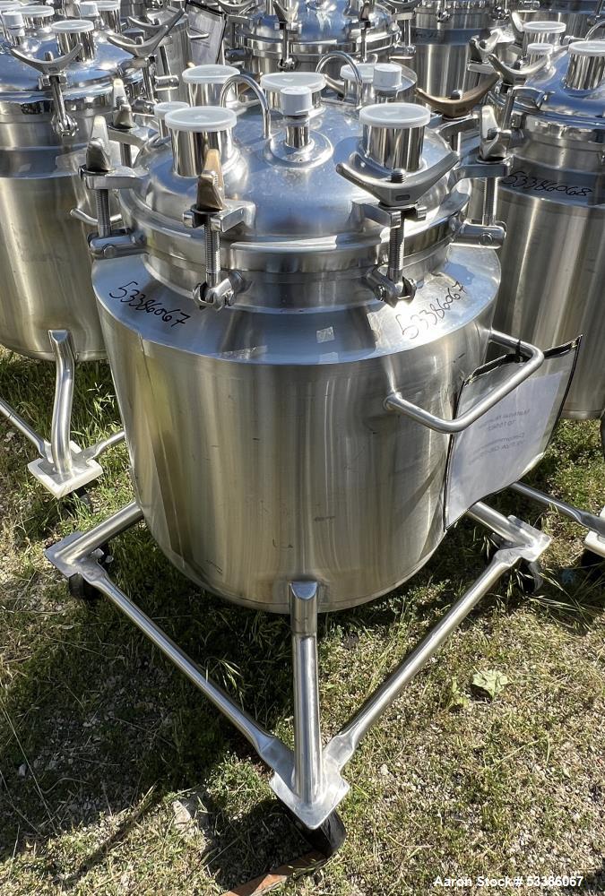 https://ww2.aaronequipment.com/Images/ItemImages/Tanks/Stainless-0-499-Gal/53386067_aa.jpg
