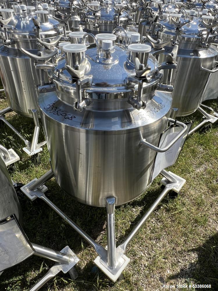 https://ww2.aaronequipment.com/Images/ItemImages/Tanks/Stainless-0-499-Gal/53386068_aa.jpg