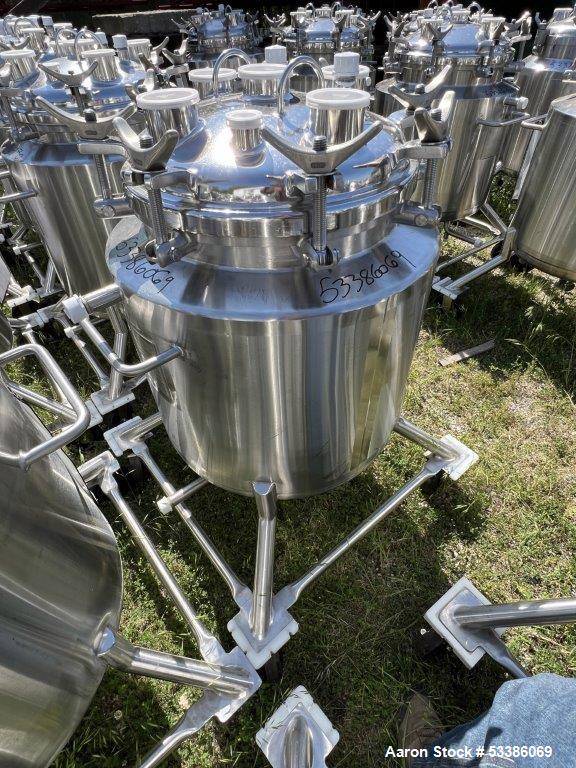 https://ww2.aaronequipment.com/Images/ItemImages/Tanks/Stainless-0-499-Gal/53386069_aa.jpg
