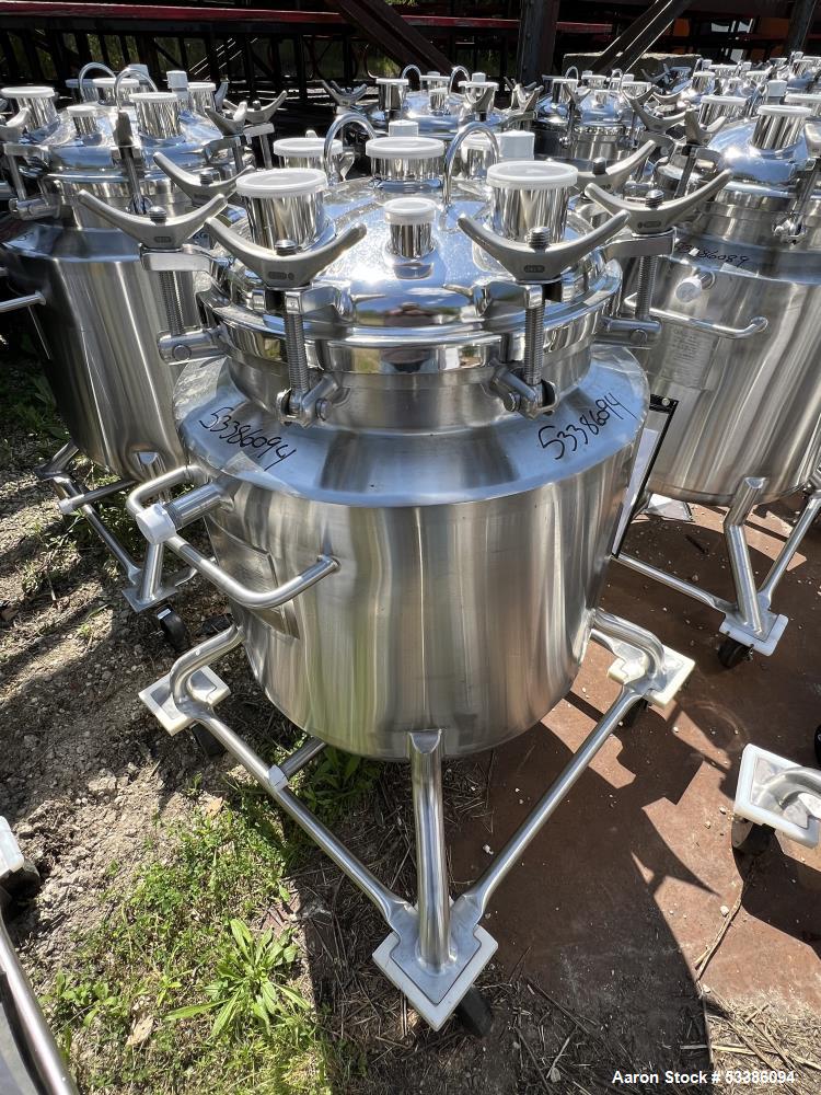 https://ww2.aaronequipment.com/Images/ItemImages/Tanks/Stainless-0-499-Gal/53386094_aa.jpg